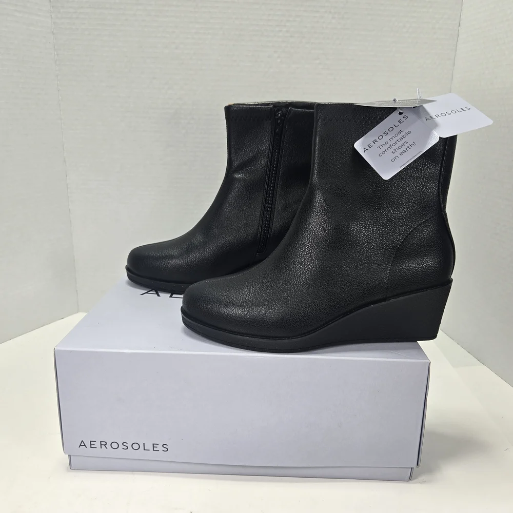 Aerosoles Binnie Black Wedge Faux Leather Ankle Boots Women's Size 6 Wide
